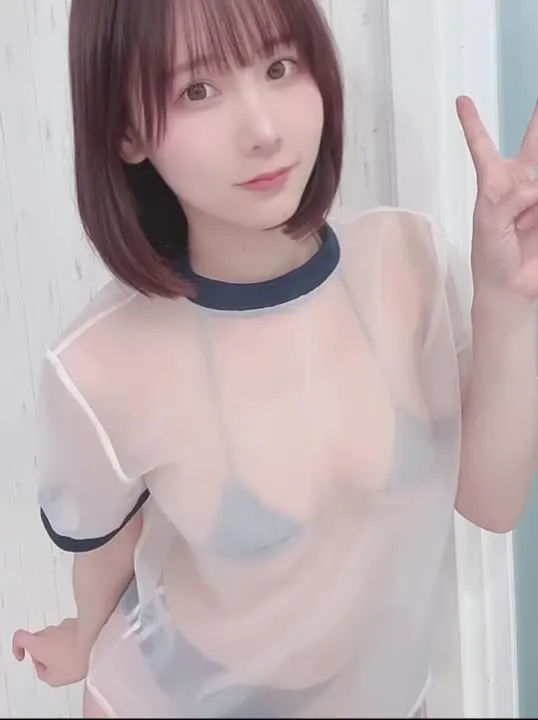 KenKen けん研 (けんけん) cosplay album Le bodysuit blanc à lacets séduisant de KenKen - Video 3