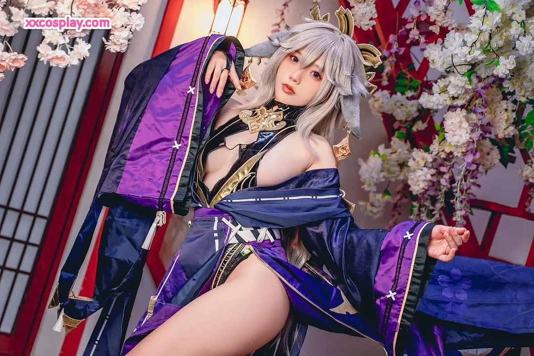 Messie Huang 化身 Yae Alter