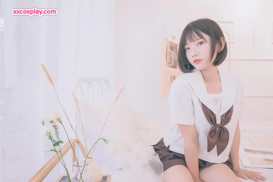 Messie Huang : Seifuku d'anniversaire