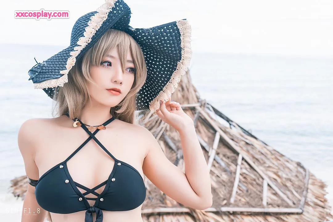 Messie Huang: Jean Bart 수영복 그래비아
