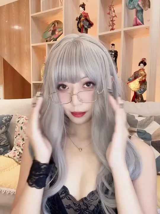 Money冷冷 cosplay album Money冷冷 – Lingerie Gantungan Potongan Tinggi Menggoda - Video 84