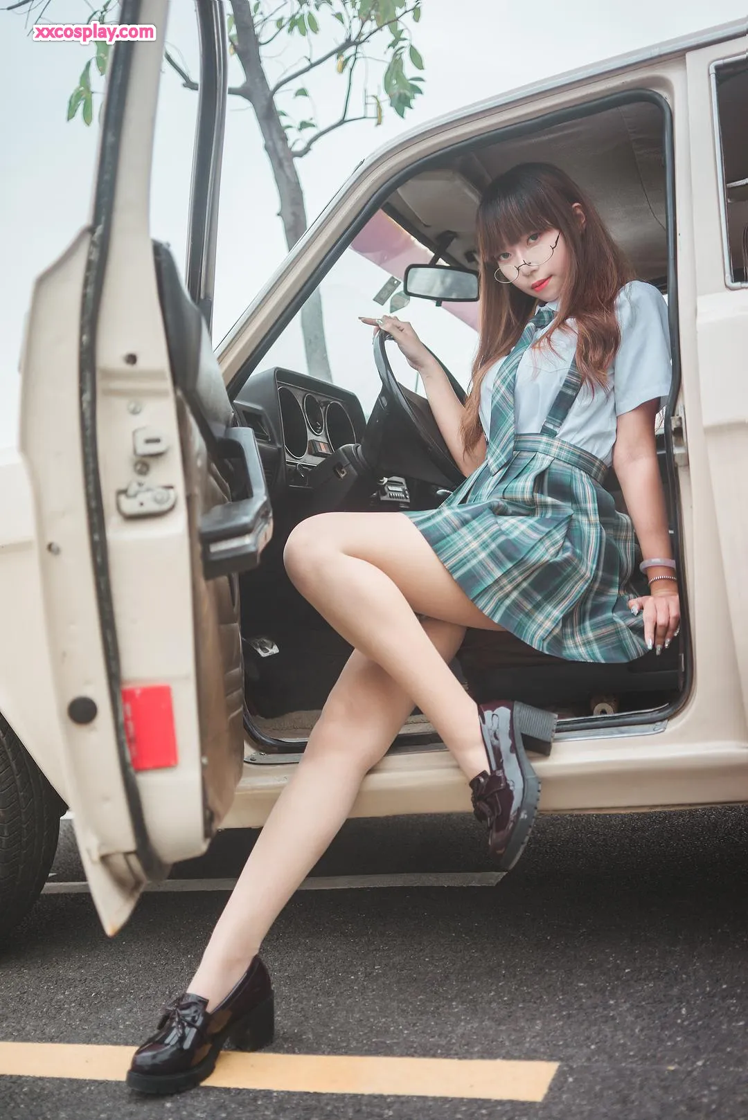 Money Lengleng JK School Uniform Gravure