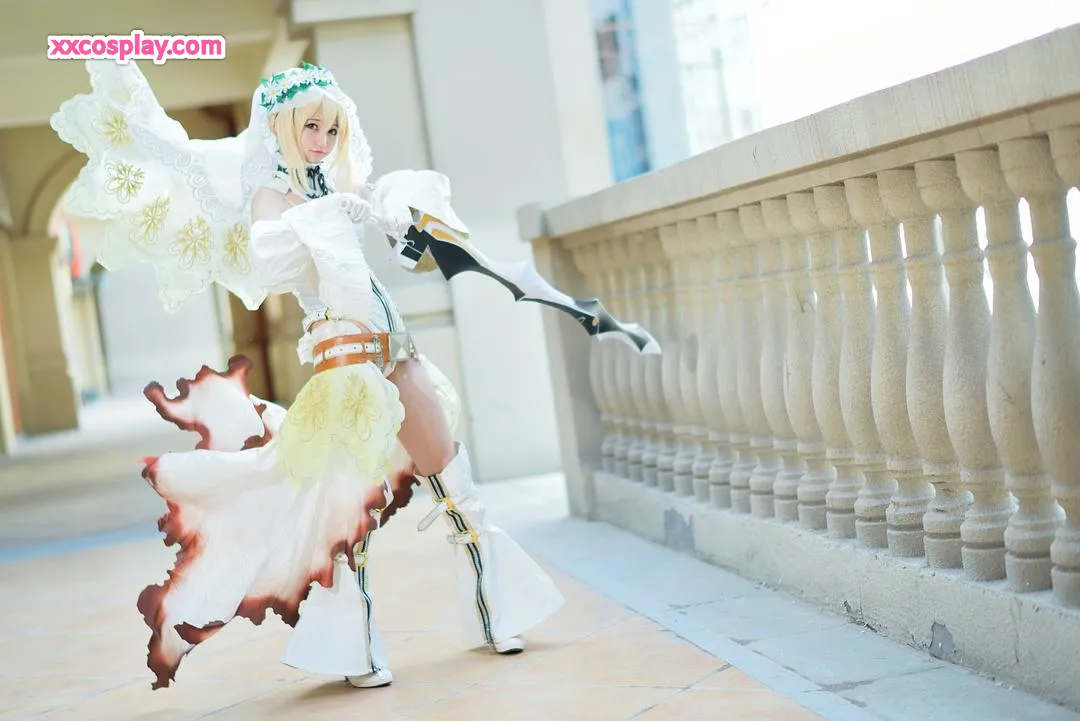 Nagesa魔物喵 sebagai Nero Claudius - Cosplay Fate