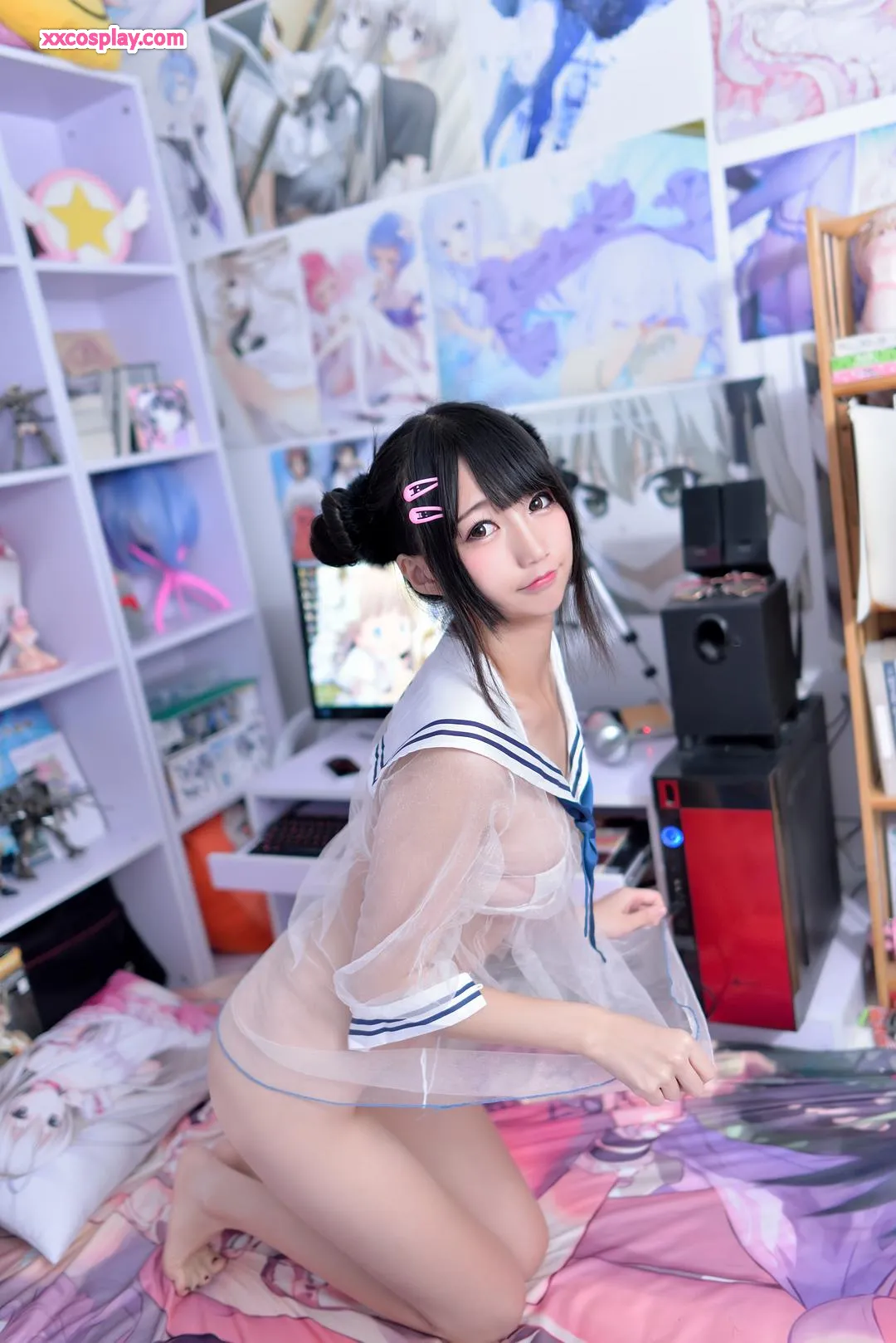 Nagesa魔物喵's Verführerischer Schuluniform-Schlafzimmer-Shoot