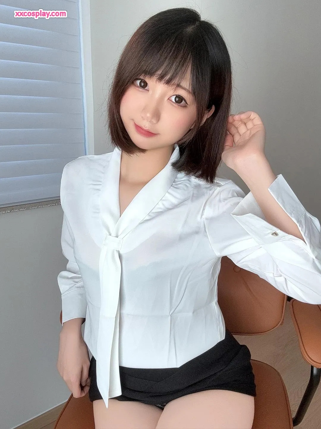 Nagesa魔物喵's Seductive Office Lady