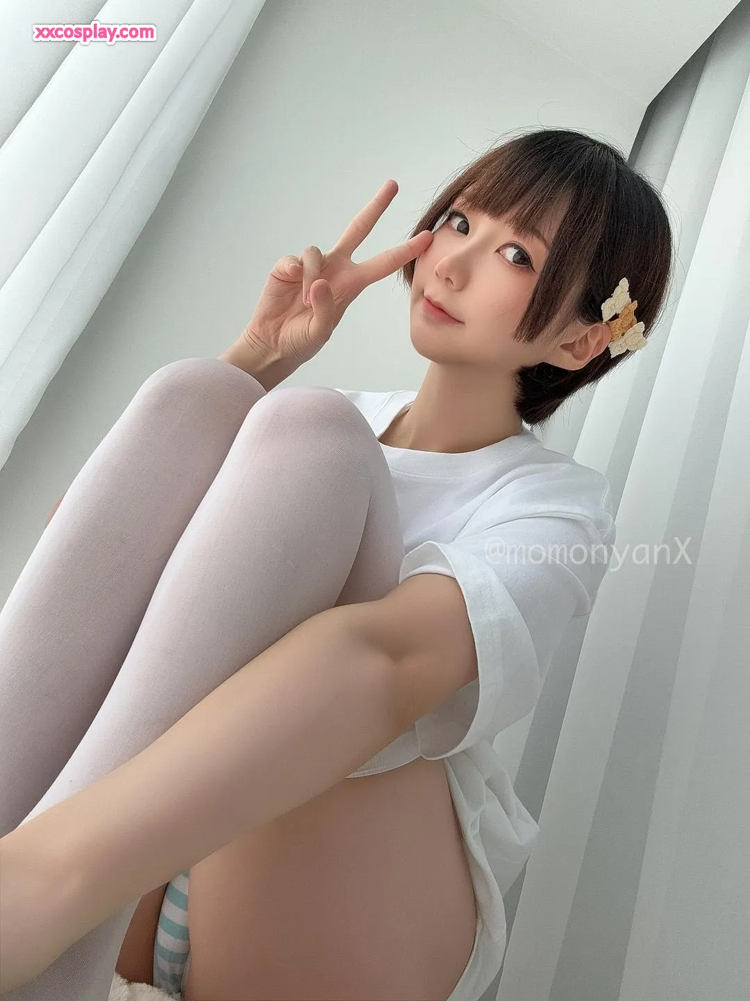 Nagesa魔物喵's Playful Gaming Session