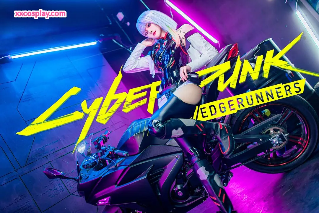 Natsuko夏夏子 - Lucy (Cyberpunk: Edgerunners) Cosplay