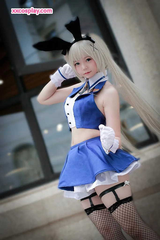ニクミキョウ バニーガールコスプレ