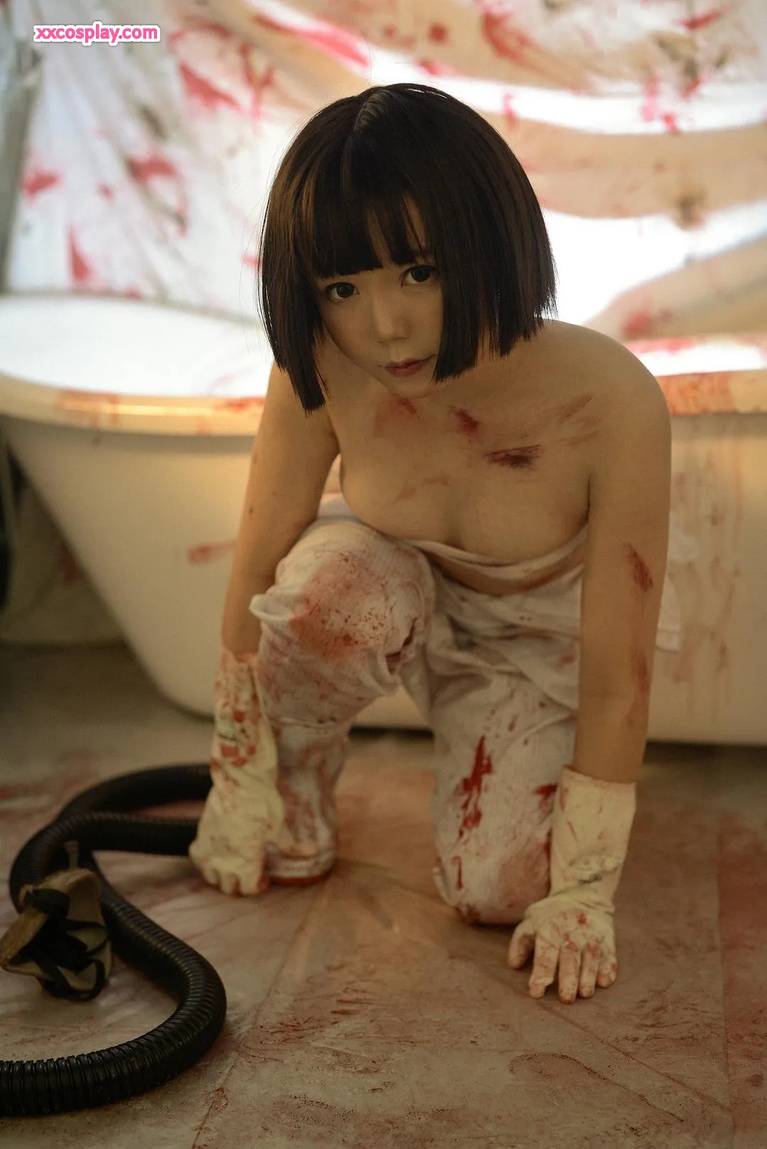 Nikumikyo Madugong Horror Survivor Gravure
