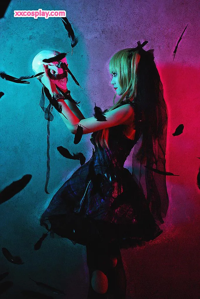 Nikumikyo sebagai Misa Amane Fotobuku Gothic