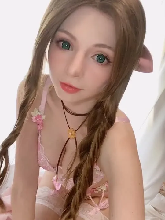 Peach milky cosplay album Peach Milky sebagai Aerith Lingerie - Video 36