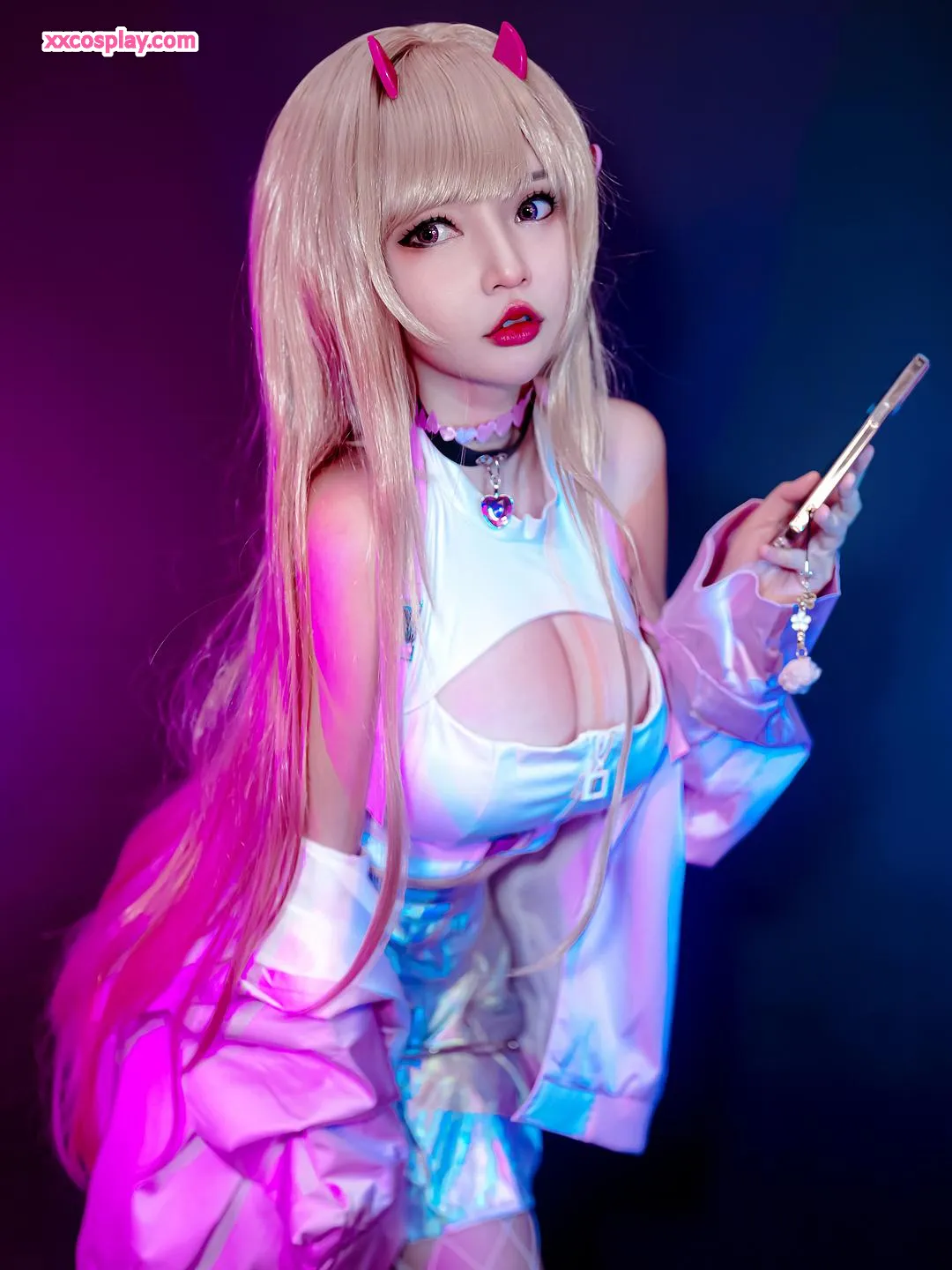 Potato Godzilla: Viper (NIKKE) Cosplay Menggoda