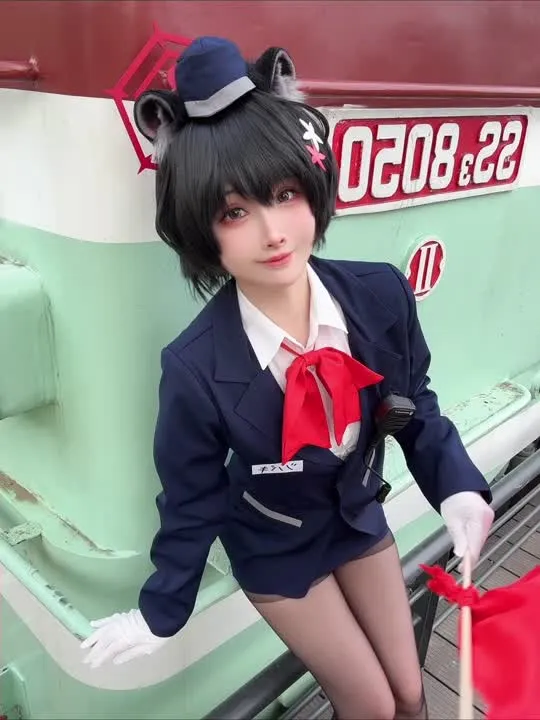 Rioko凉凉子 cosplay album Kosplay Pelayan Kereta Api Catgirl Menggoda Rioko Liangliangzi - Video 17