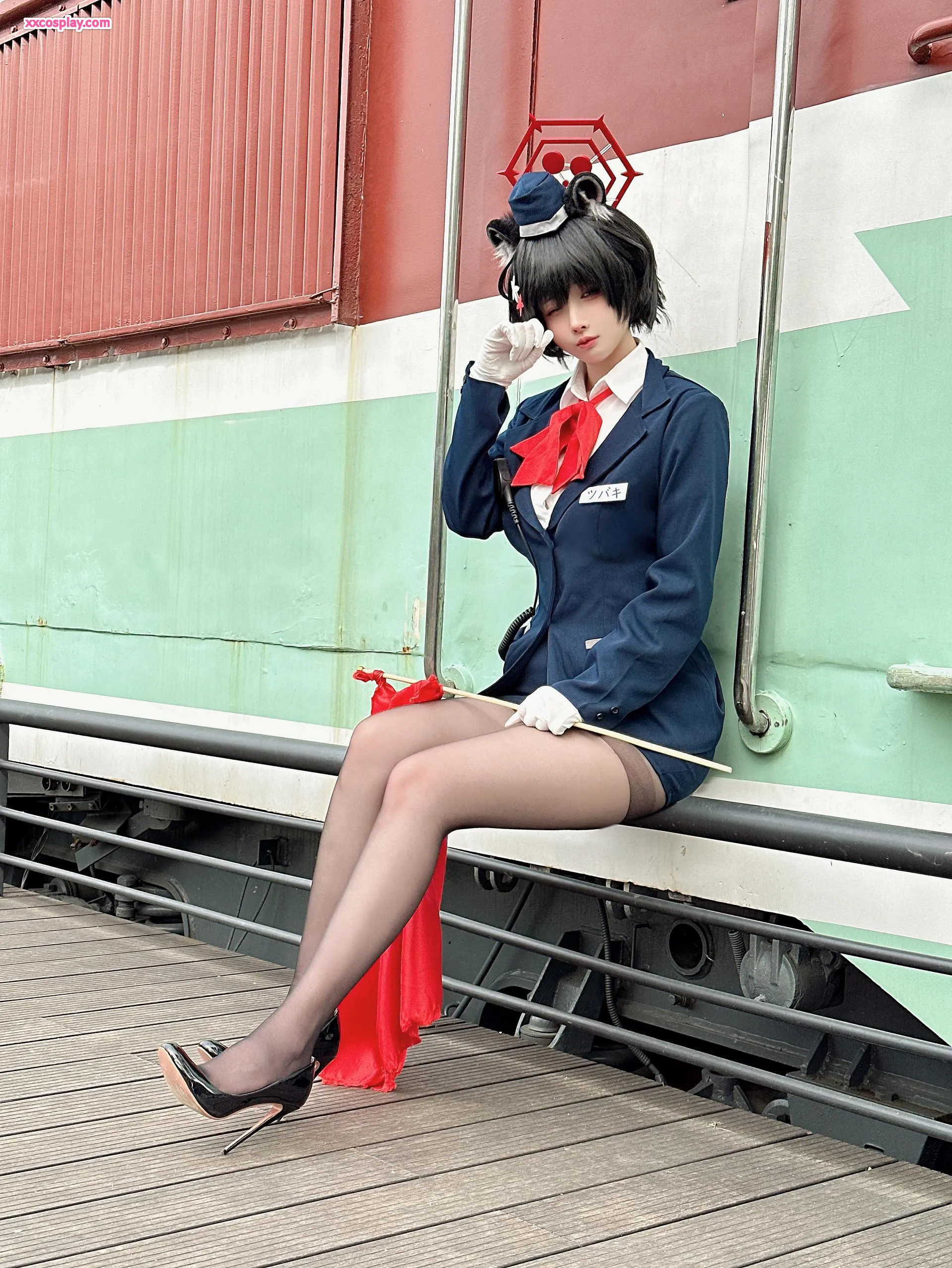 Rioko Liangliangzi's Seductive Catgirl Train Attendant Cosplay