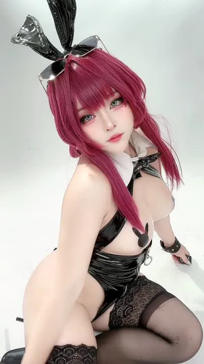 Sayo Momo cosplay album Sayo Momo – HSR Kafka Latex Bunny - Video 88