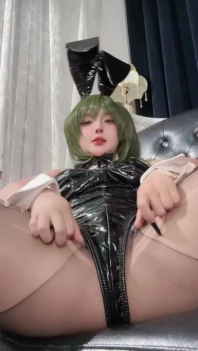 Sayo Momo cosplay album Sayo Momo sebagai Übel: Kelinci Paskah Hitam - Video 83