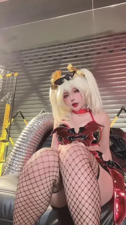 Sayo Momo V: Lingerie Menggoda