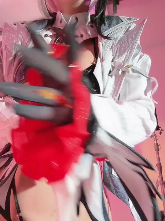 Umeko J cosplay album Umeko J en Arlecchino de Genshin Impact - Video 101
