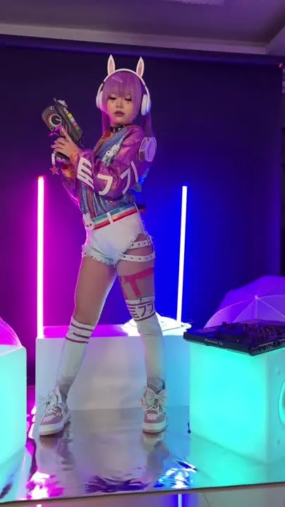 ZinieQ cosplay album ZinieQ - D.Va EDM Rave (Overwatch 2) - Video 46