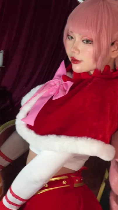ZinieQ cosplay album ZinieQ as Seductive Perona - Video 50