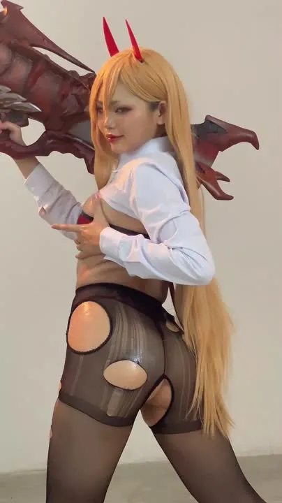 ZinieQ cosplay album ZinieQ sebagai Power dari Chainsaw Man - Video 55