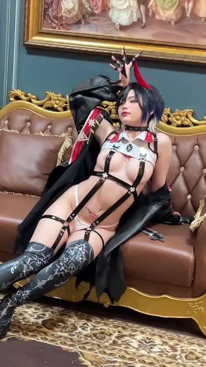 ZinieQ cosplay album ZinieQ 化身 Ulrich von Hutten（碧藍航線） - Video 39