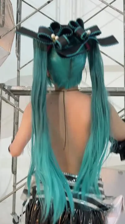 ZinieQ cosplay album ZinieQ 化身 Calne Ca：哥特护士摇滚少女 - Video 46