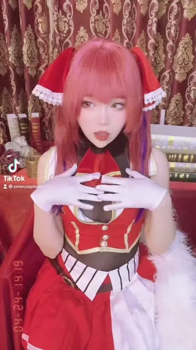 ZinieQ cosplay album ZinieQ como Houshou Marine - Cosplay Pirata Hololive - Video 37
