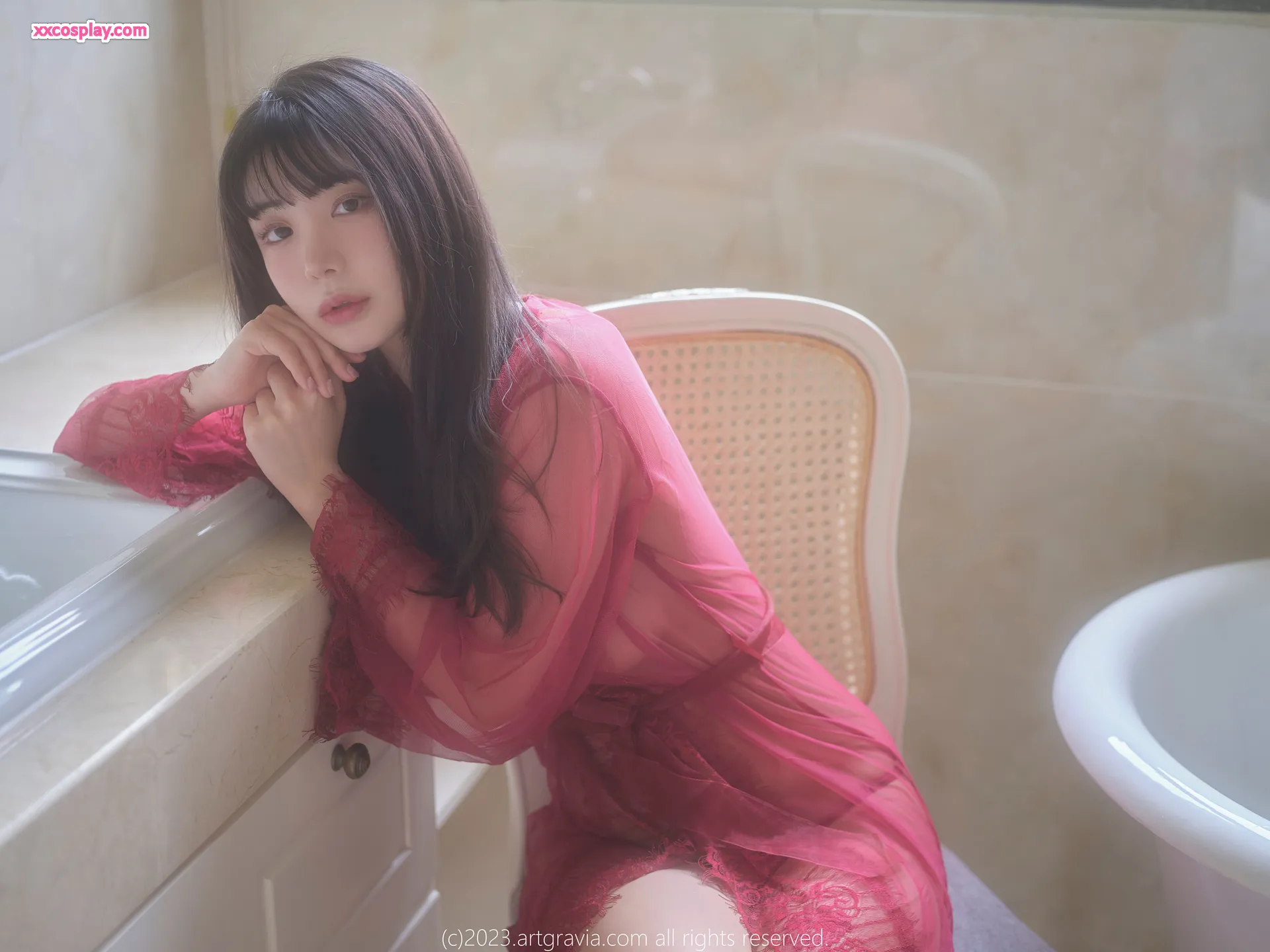 Wuyo: Steamy Bathtub Seduction