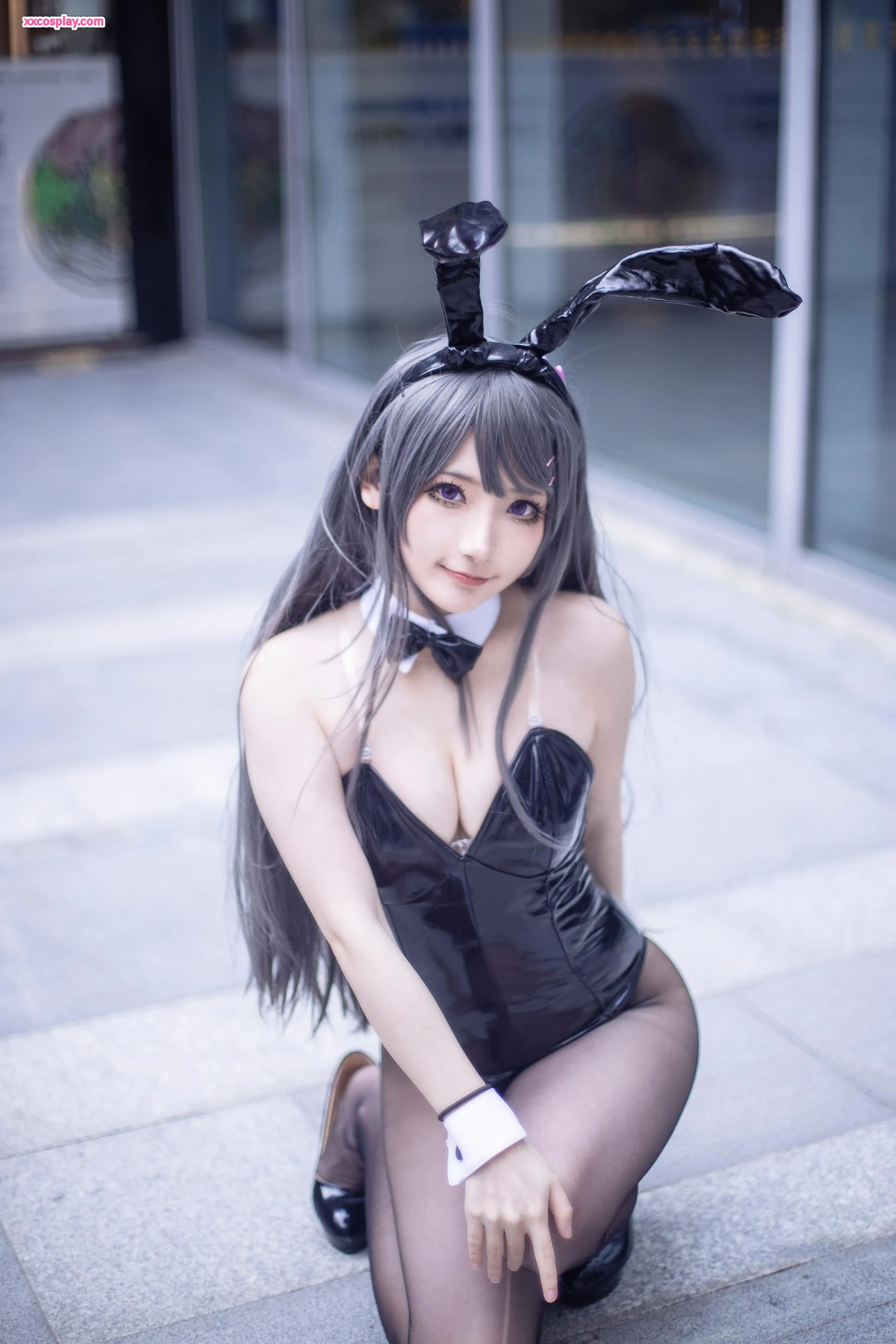 Shisanbushishiw's Shiny Latex Bunny Girl