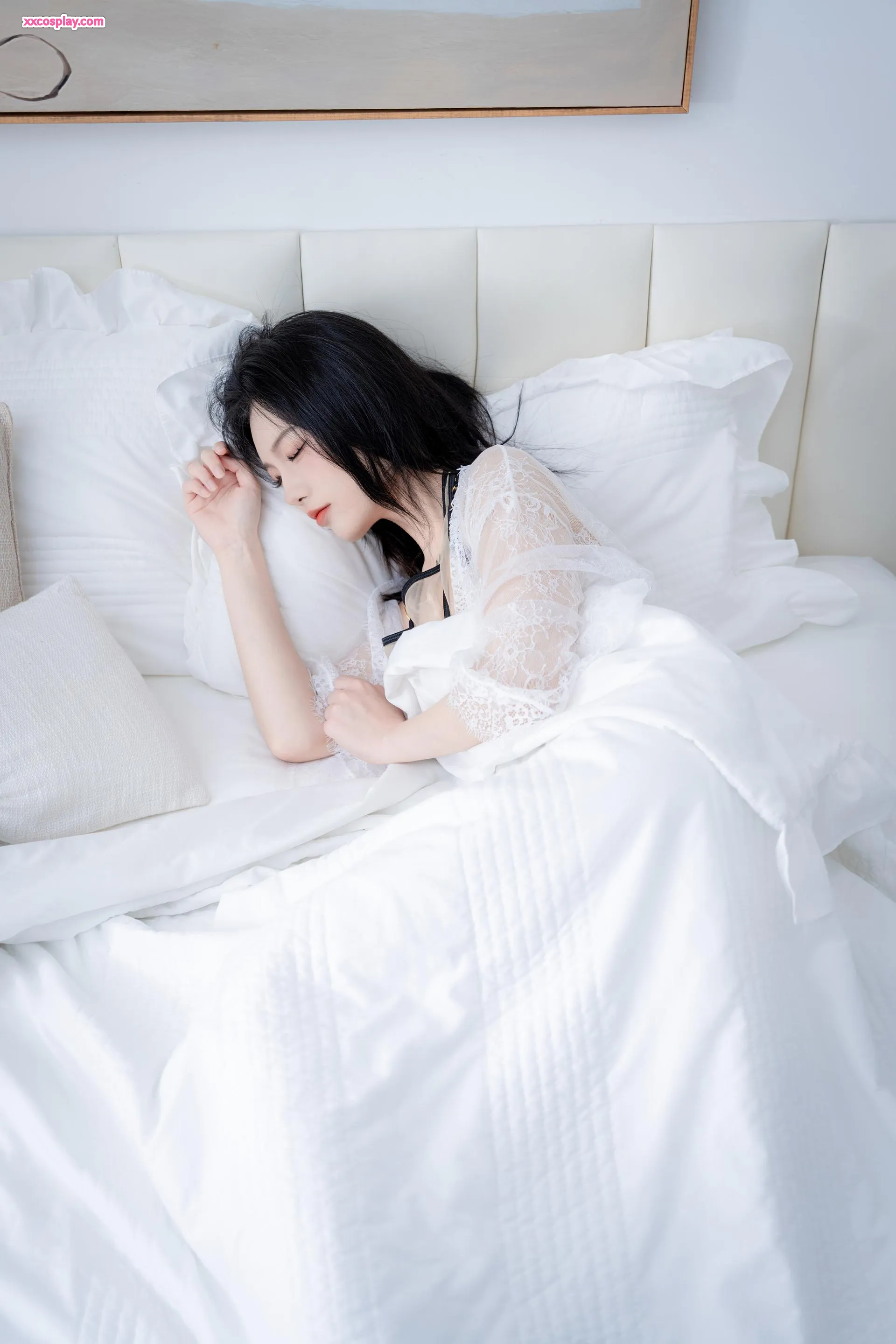 Taoliang Azhai's Seductive Bedroom Lingerie