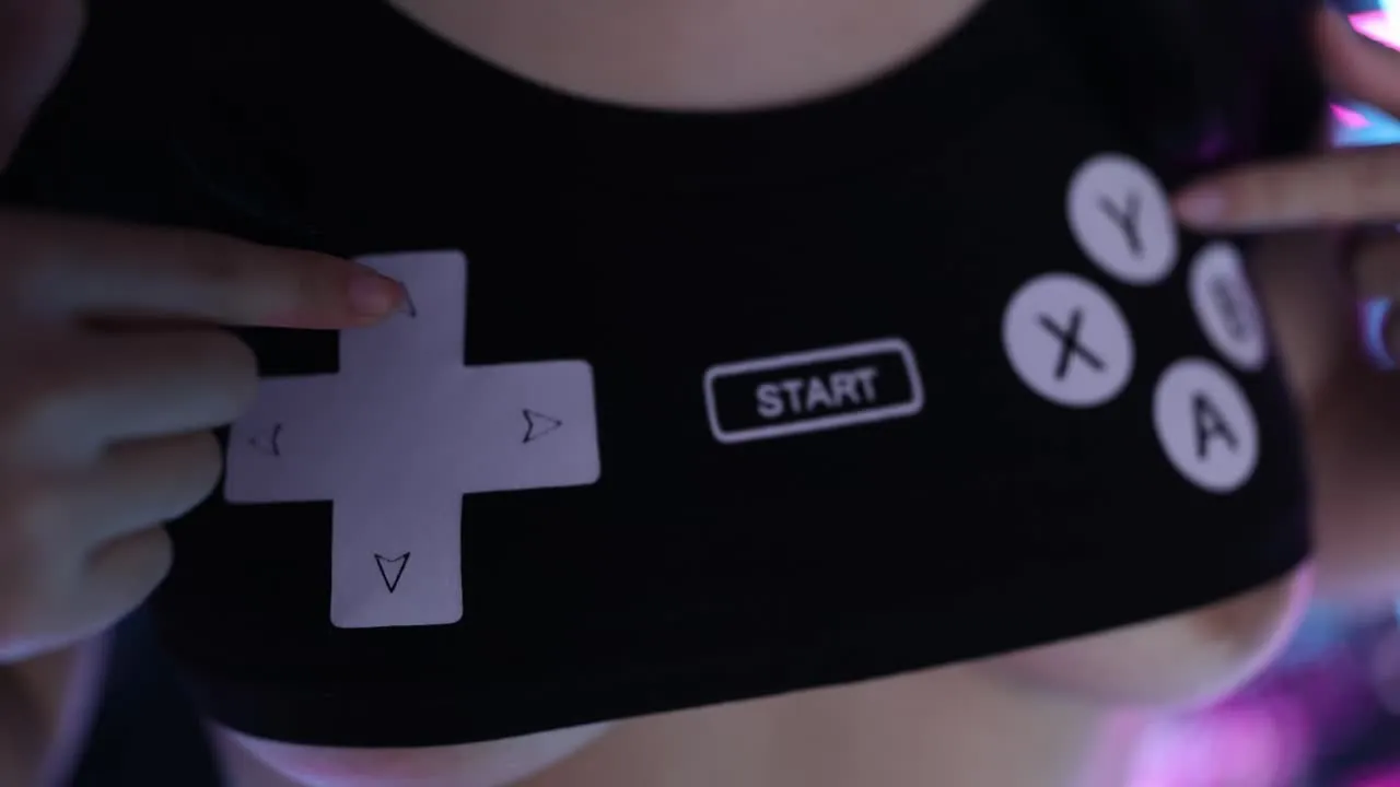 Kurumineko: 매혹적인 캣걸 그래비아