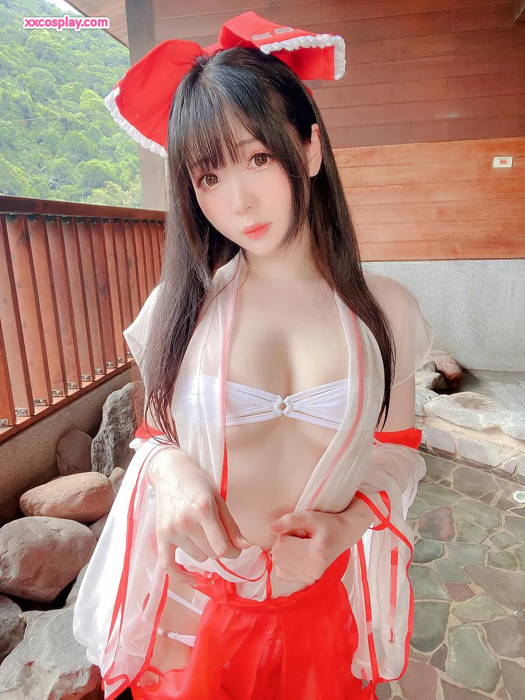 霜月Shimo：透视巫女